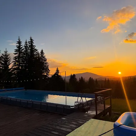 квітуча гора Vakantiehuis Yablunytsia